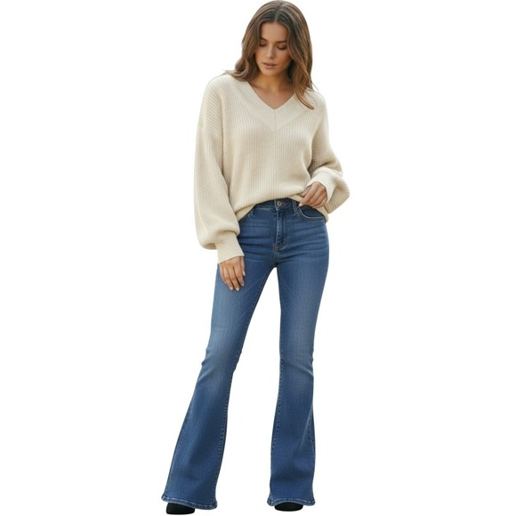 Signature by Levi Strauss & Co. Gold Label Denim - Levi Strauss Signature Gold Label Mid Rise Bootcut Jeans Blue Medium Wash 28x32T